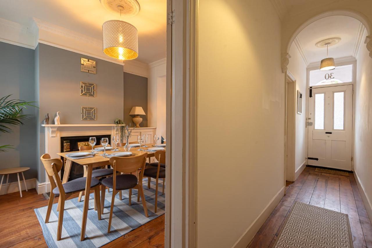 Apartment Cosy 2 Bedroom House Sleeps 6 - With Free Wifi & Garden By Roost *